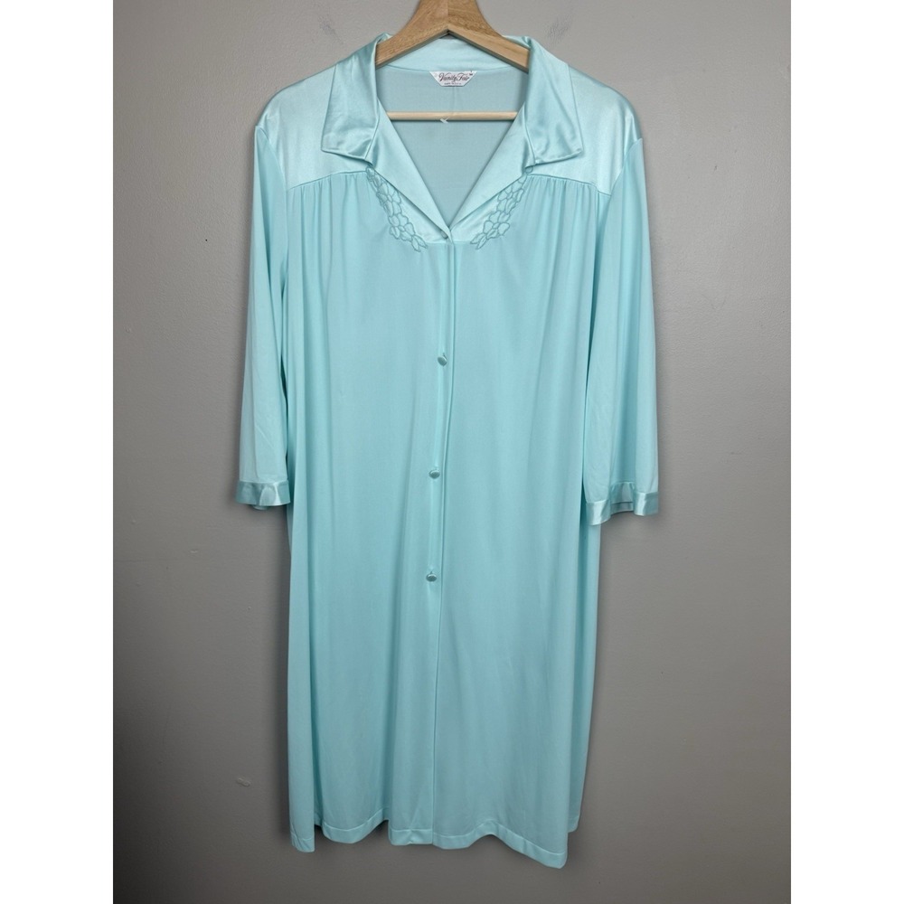 Vintage Vanity Fair House Dress Nightgown Embroidered Button Feminine Tradwife M